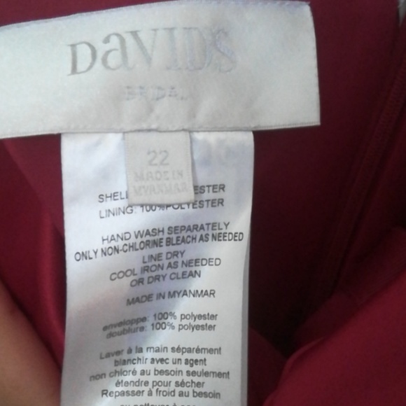 Red ball gown - Picture 3 of 4